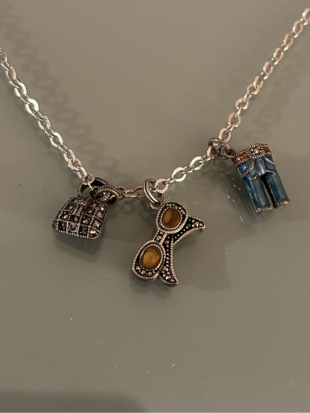 VINTAGE STERLING SILVER CHARM NECKLACE